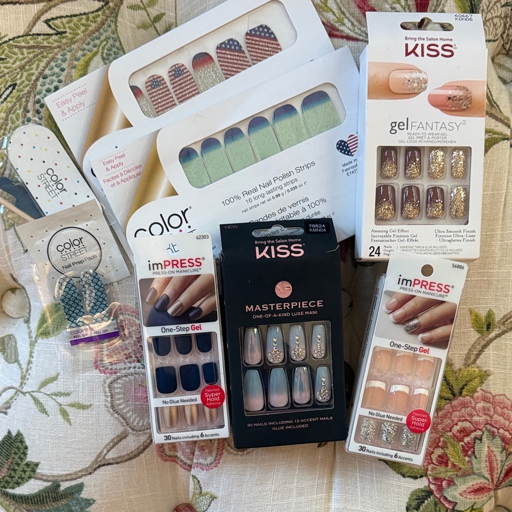 Assorted Nail Art Sets
